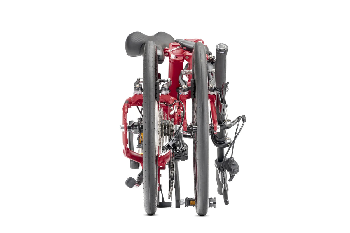 Tern BYB P10 Faltrad in Satin Red / Black – gefaltet, Rückansicht