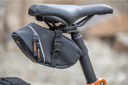 i:SY Satteltasche Schlosstasche
